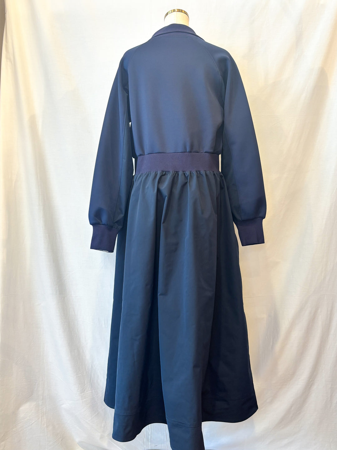 羽織としても使える◎ジップワンピース