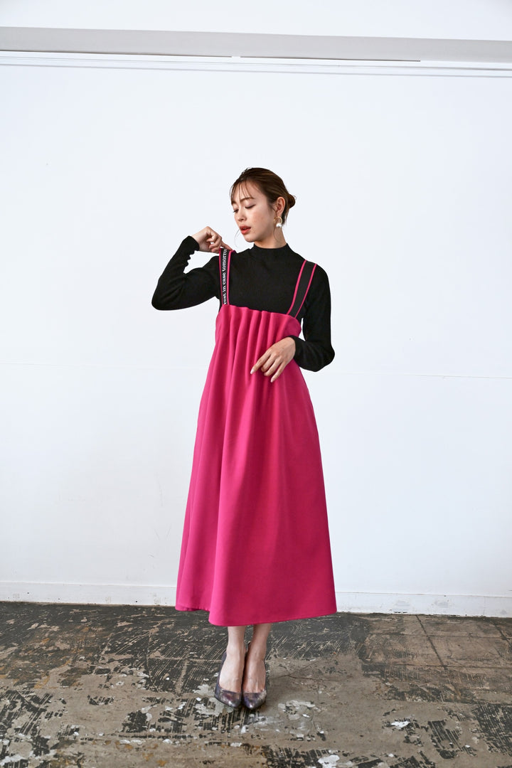 ロゴストラップジャンパースカート