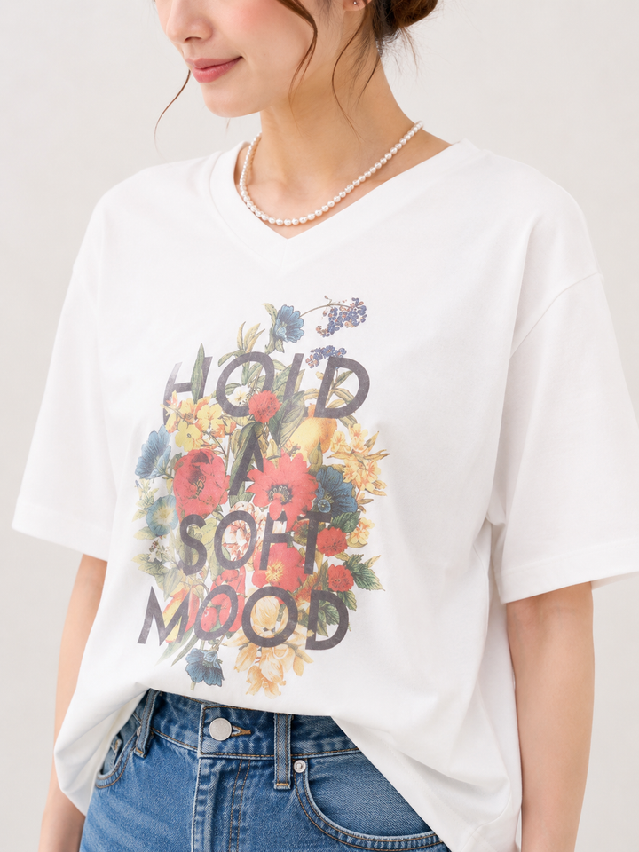 フラワープリントTシャツ
