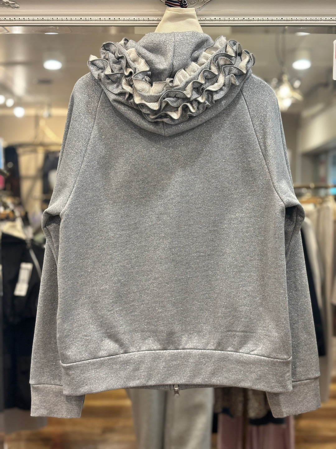 フリルパーカー