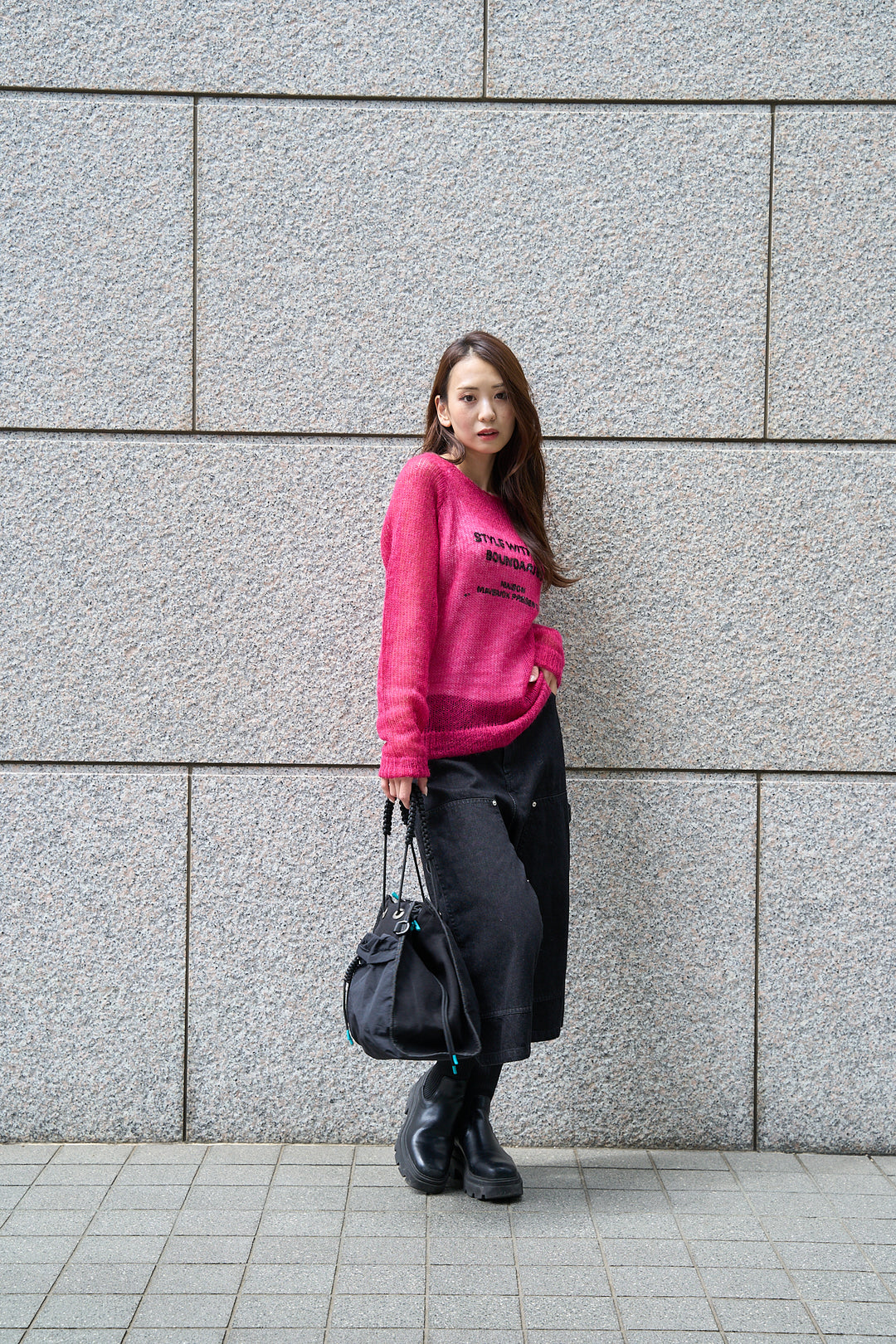 スパンコールロゴモヘアニット