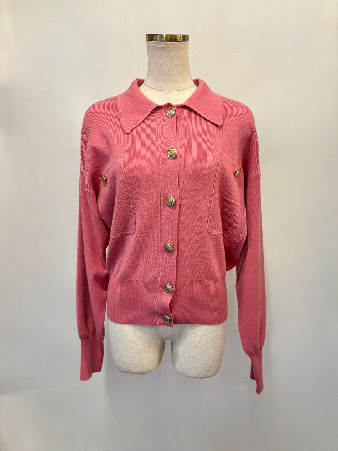 ステッチゴールドボタンニットカーデ