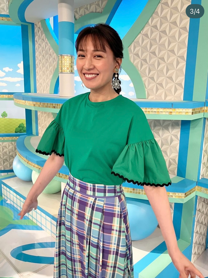 配色スカラップ袖プルオーバー