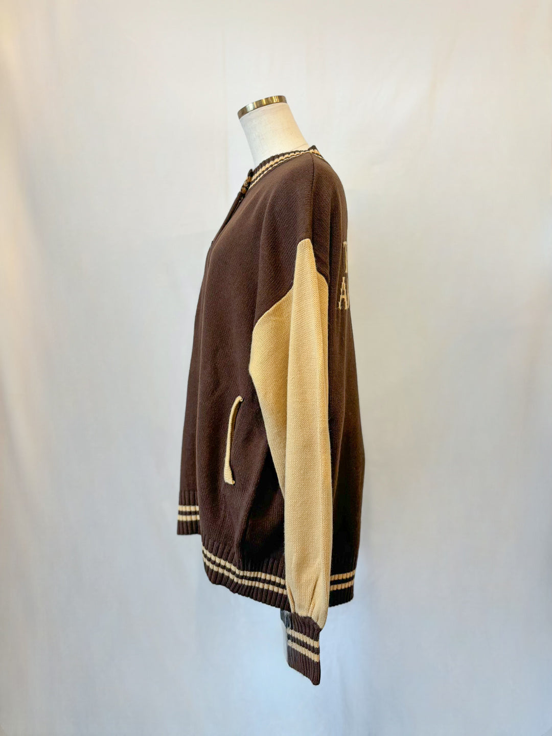 ニットスタジャン