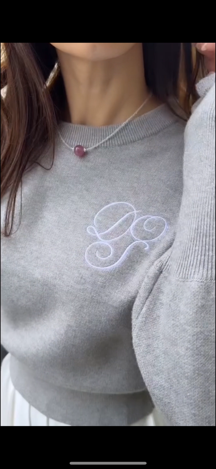 DOS刺繍ロゴニット