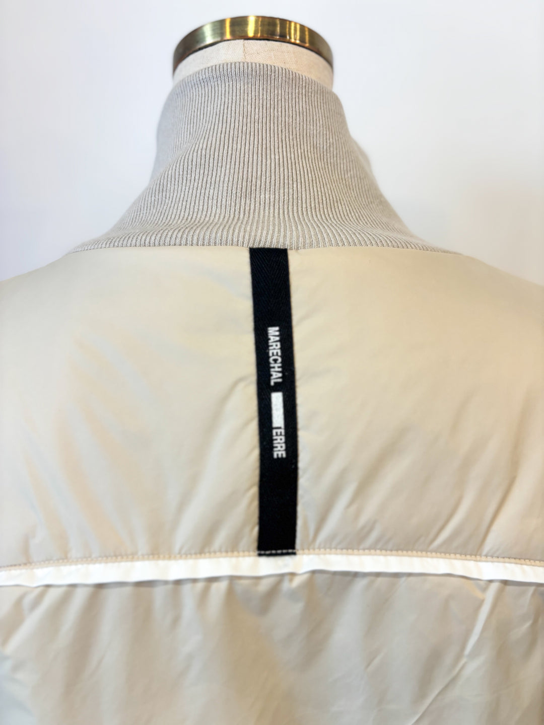 ショートブルゾン