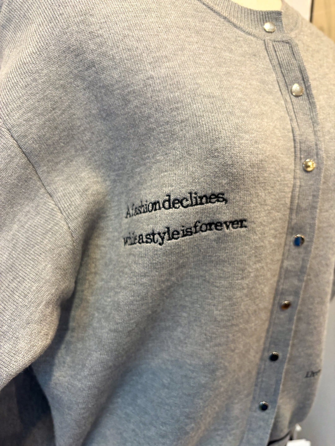 ニットロゴブルゾン