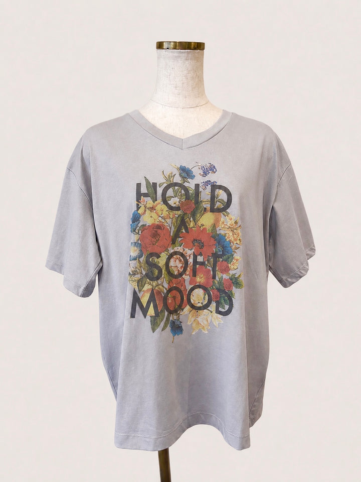 フラワープリントTシャツ
