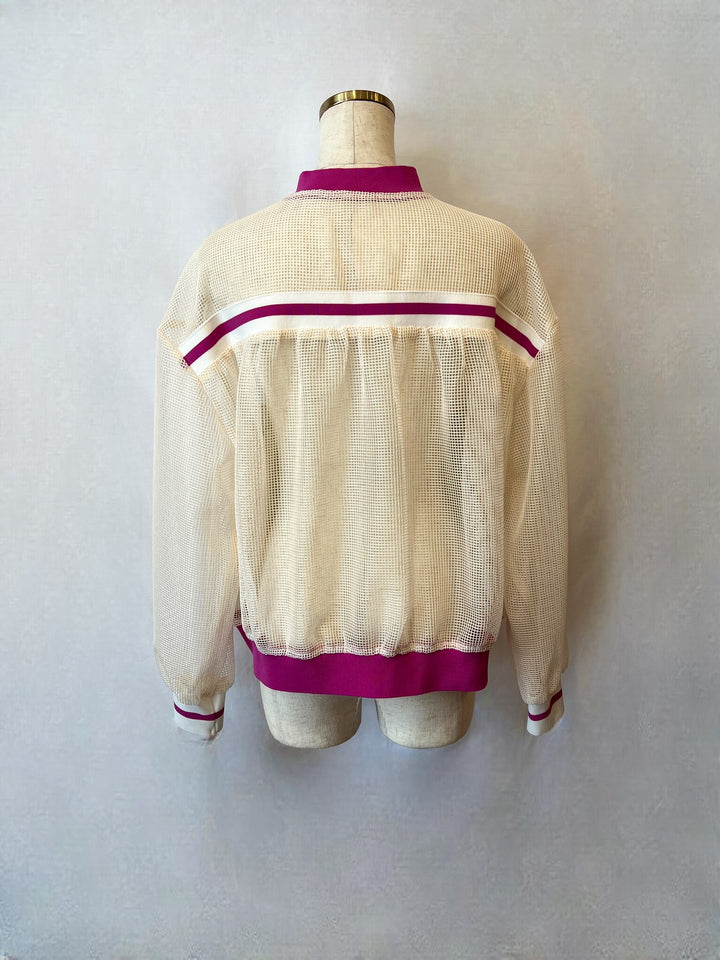 配色ラインとメッシュ切替ブルゾン（オートミール・背面）

