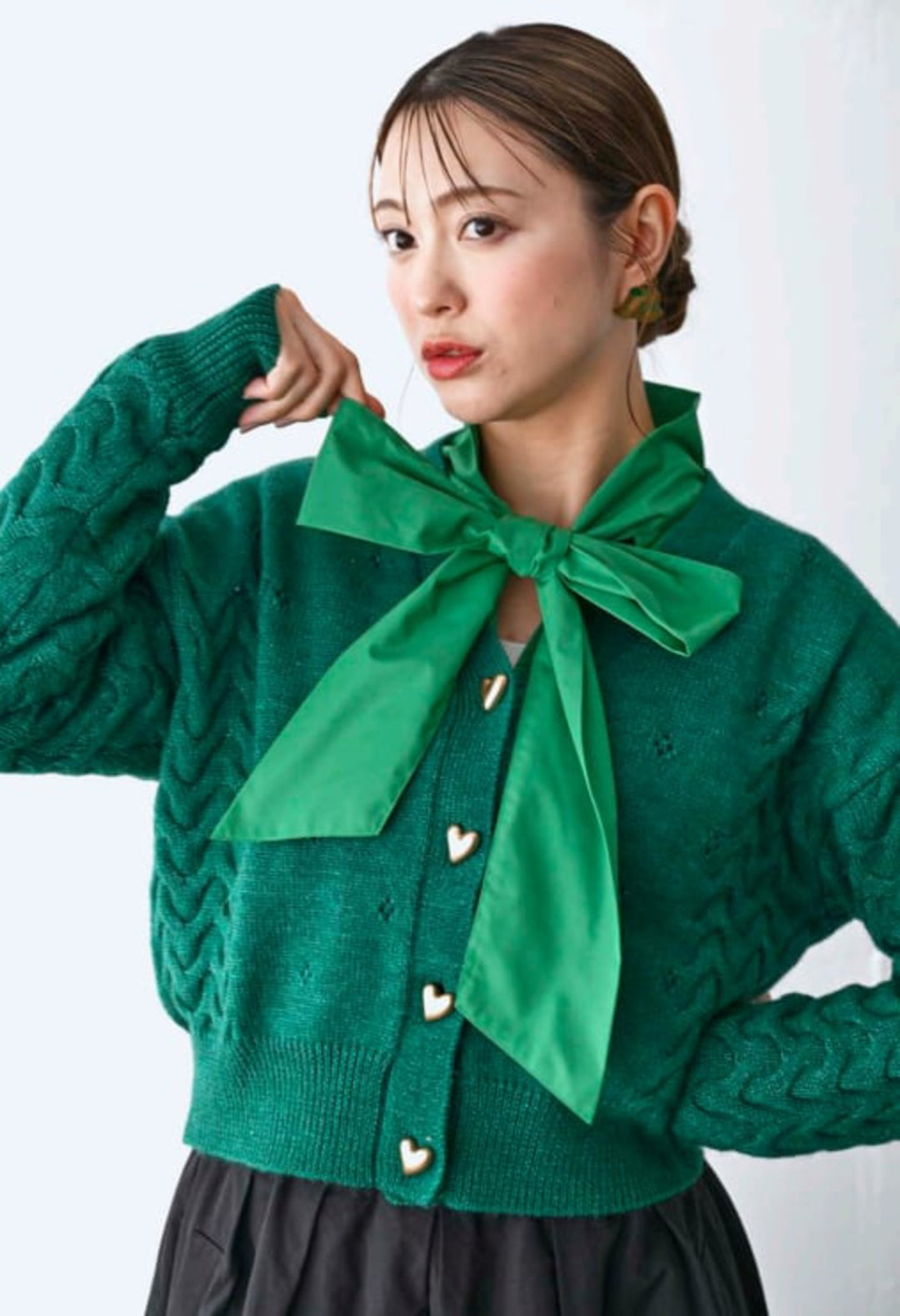 ボウタイプリーツシャツ