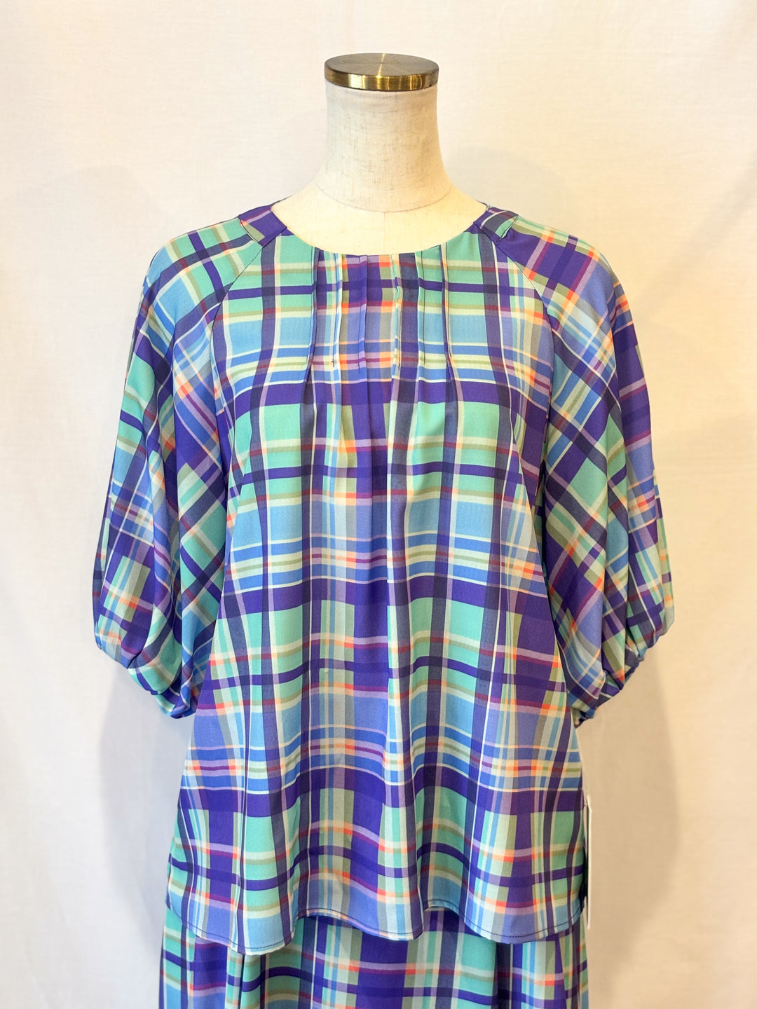 バルーンスリーブチェックブラウス