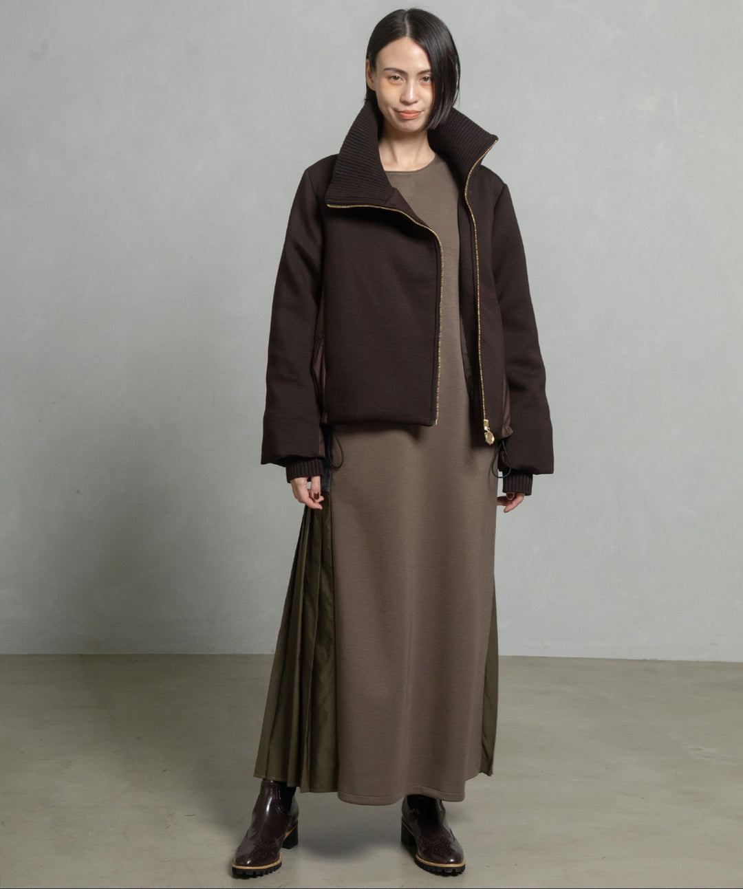 スタンドカラーダウンブルゾン