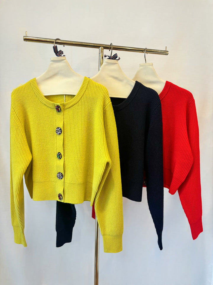 ビジューボタンカーディガン