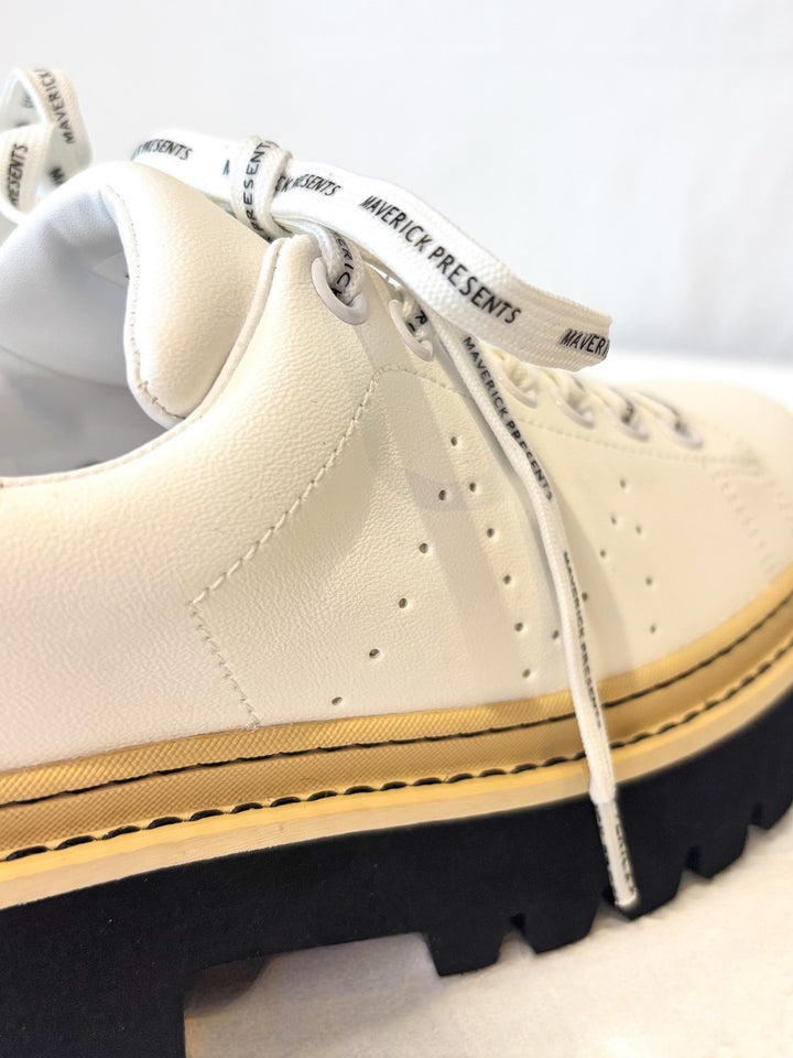 ロゴレースアップシューズ