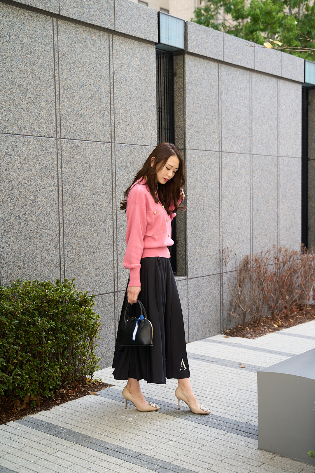 ステッチゴールドボタンニットカーデ