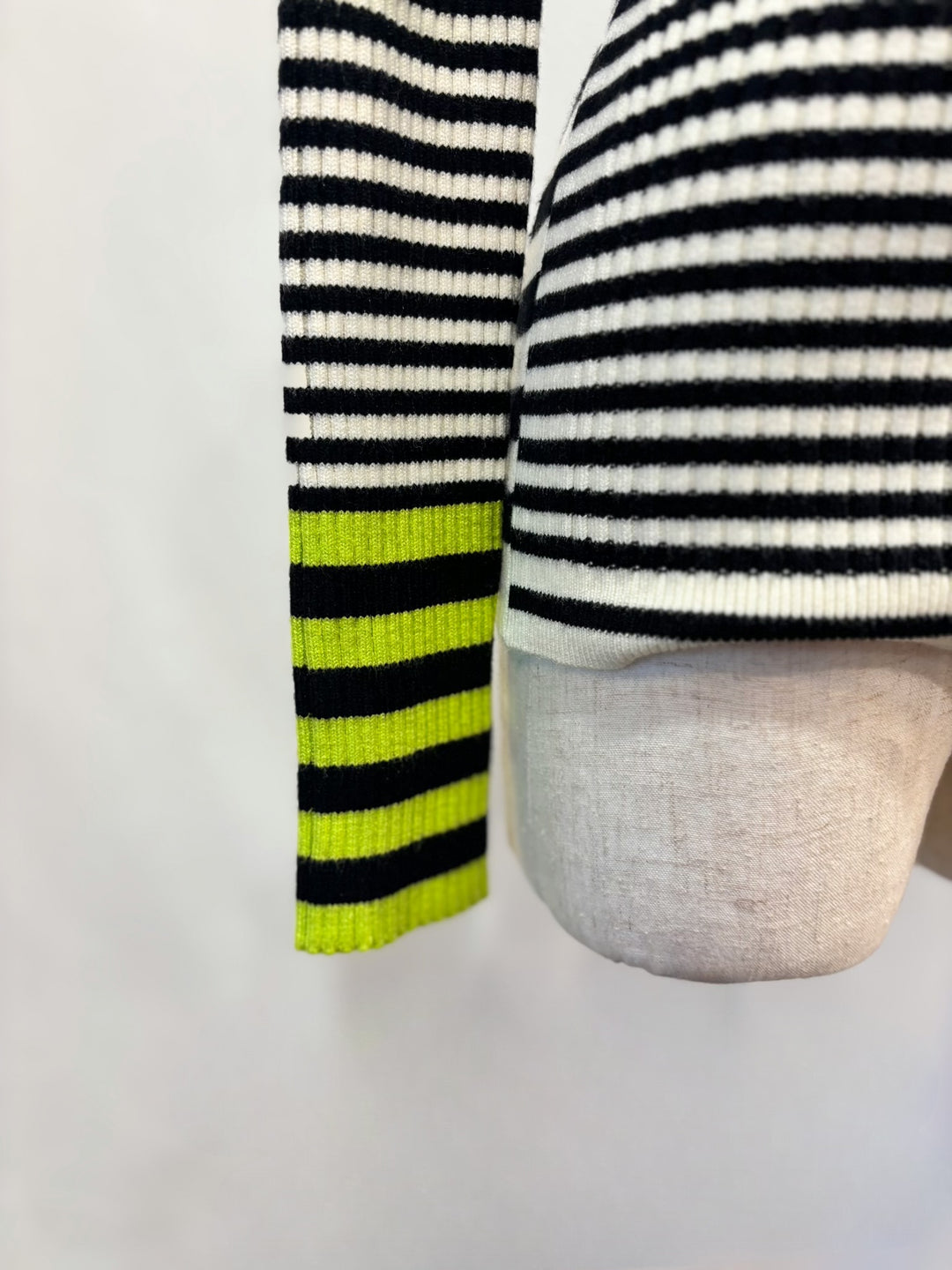 ボーダータートルニット