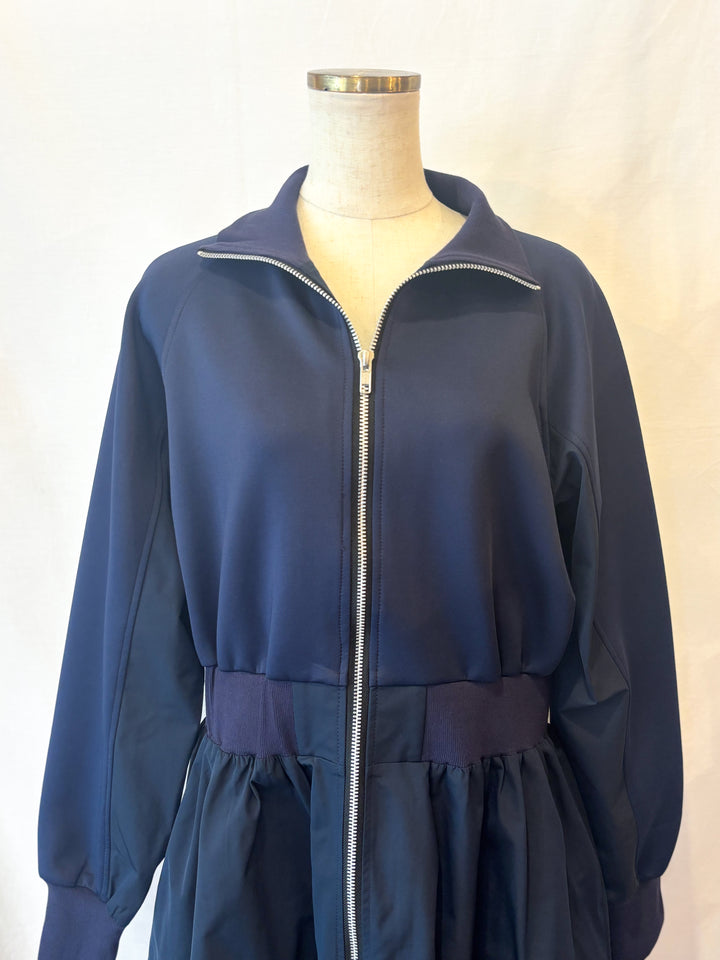 羽織としても使える◎ジップワンピース