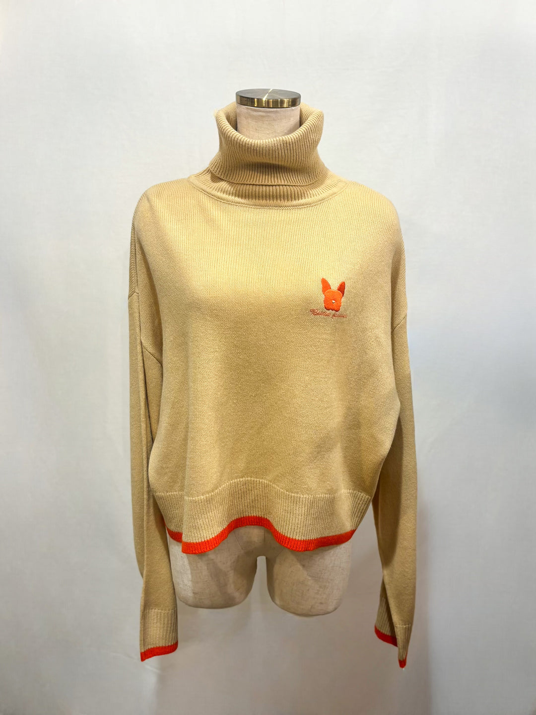 フレンチブル刺繍ニット