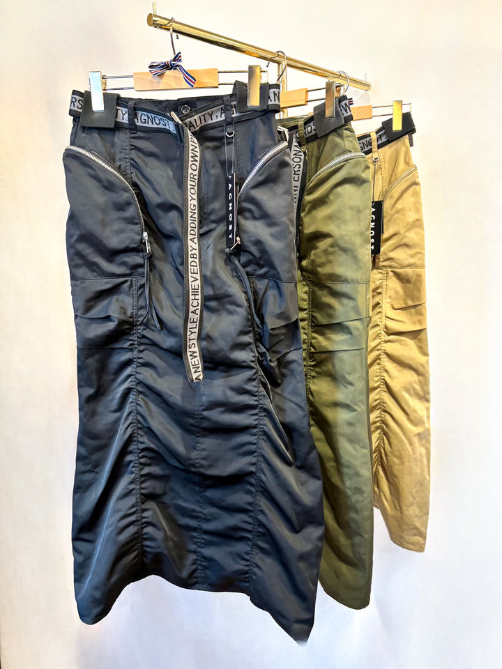 ロゴベルトタイトマーメイドスカート