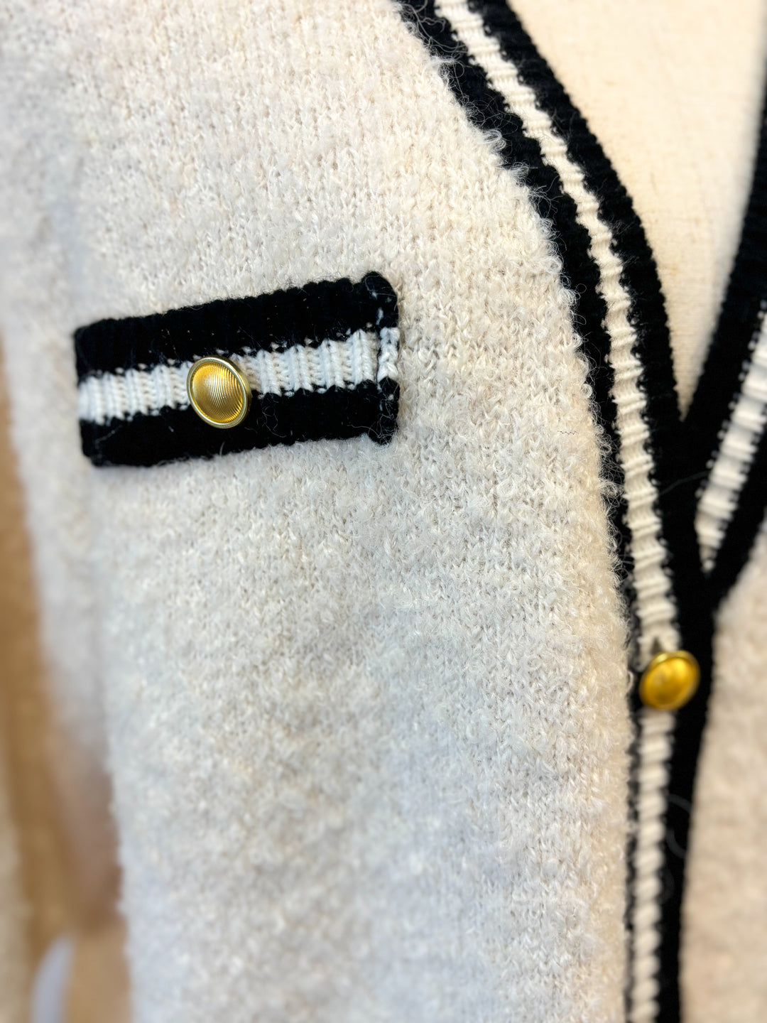 ブークレニットカーディガン