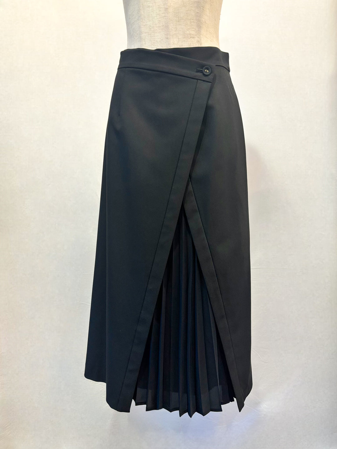 日本製ラップ風ミディスカート