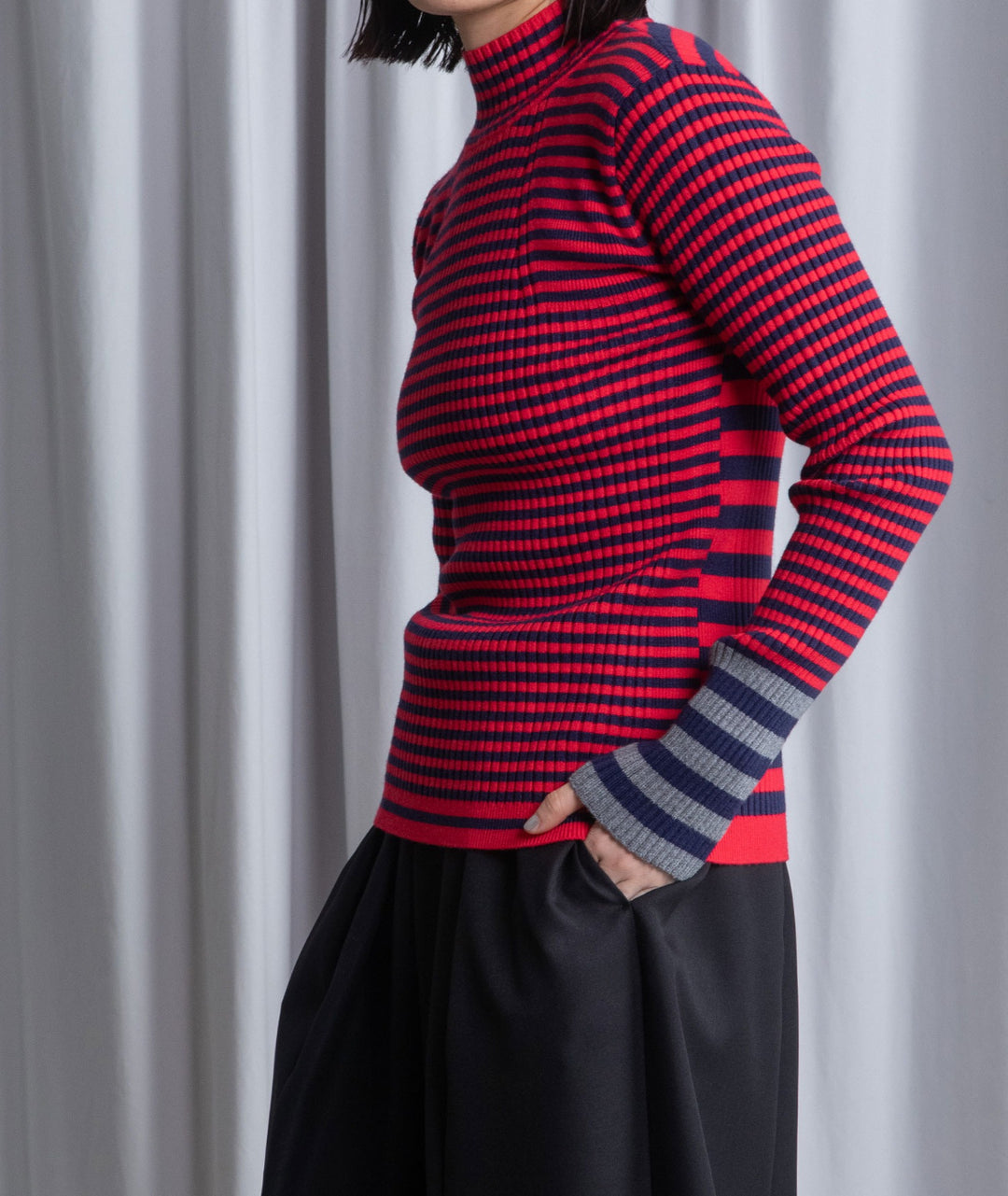 ボーダータートルニット