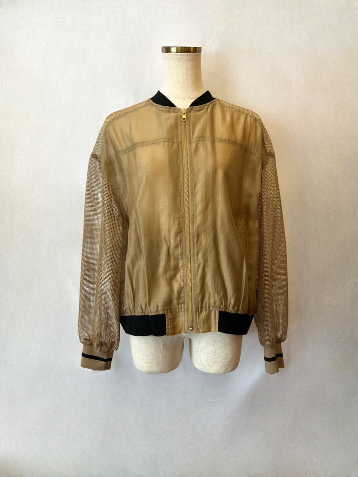 配色ラインとメッシュ切替ブルゾン（ベージュ・正面）