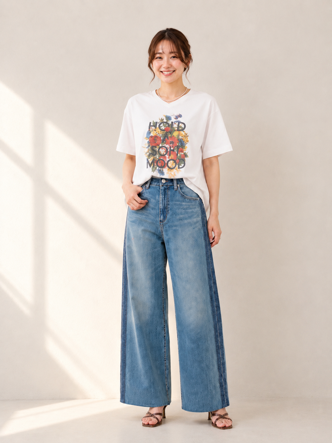 フラワープリントTシャツ