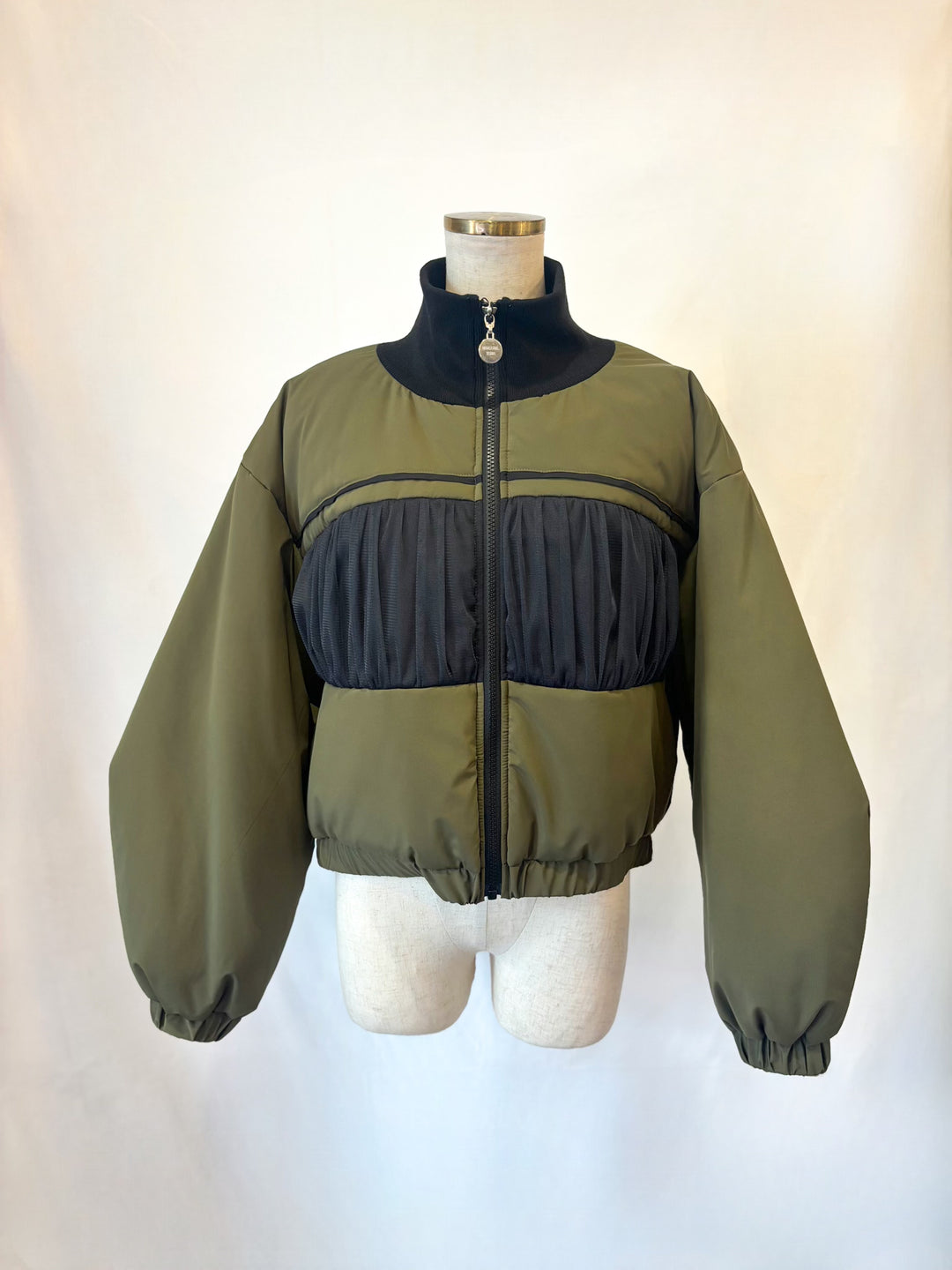 ショートブルゾン