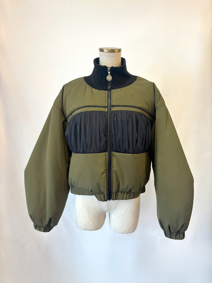 ショートブルゾン