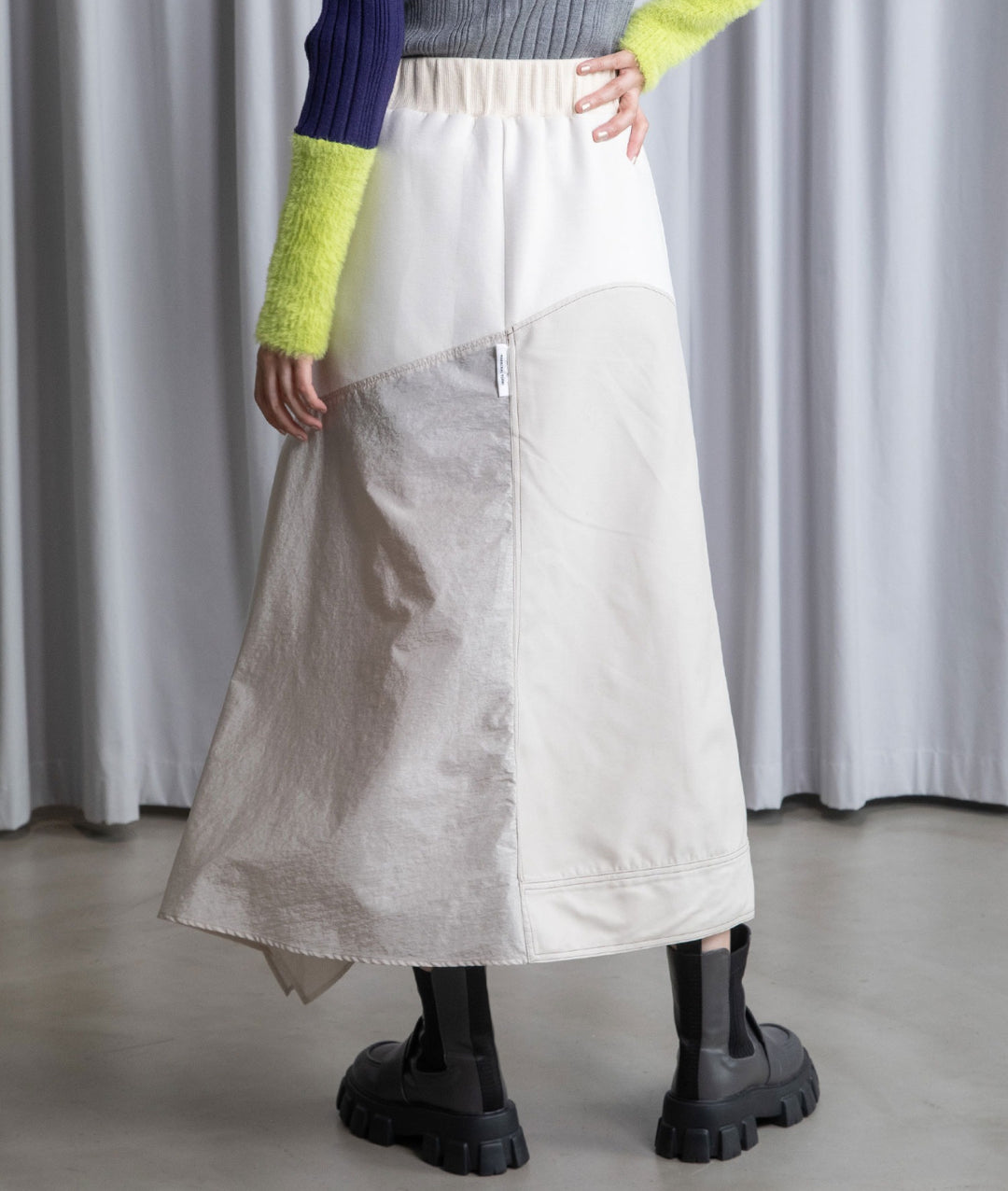 ドッキングデザインスカート