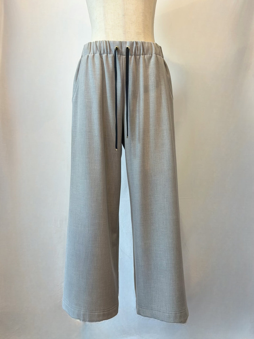 サキソニー8.5分丈パンツ