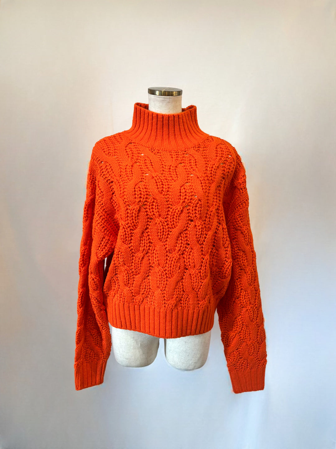 ハイネックざっくりニット