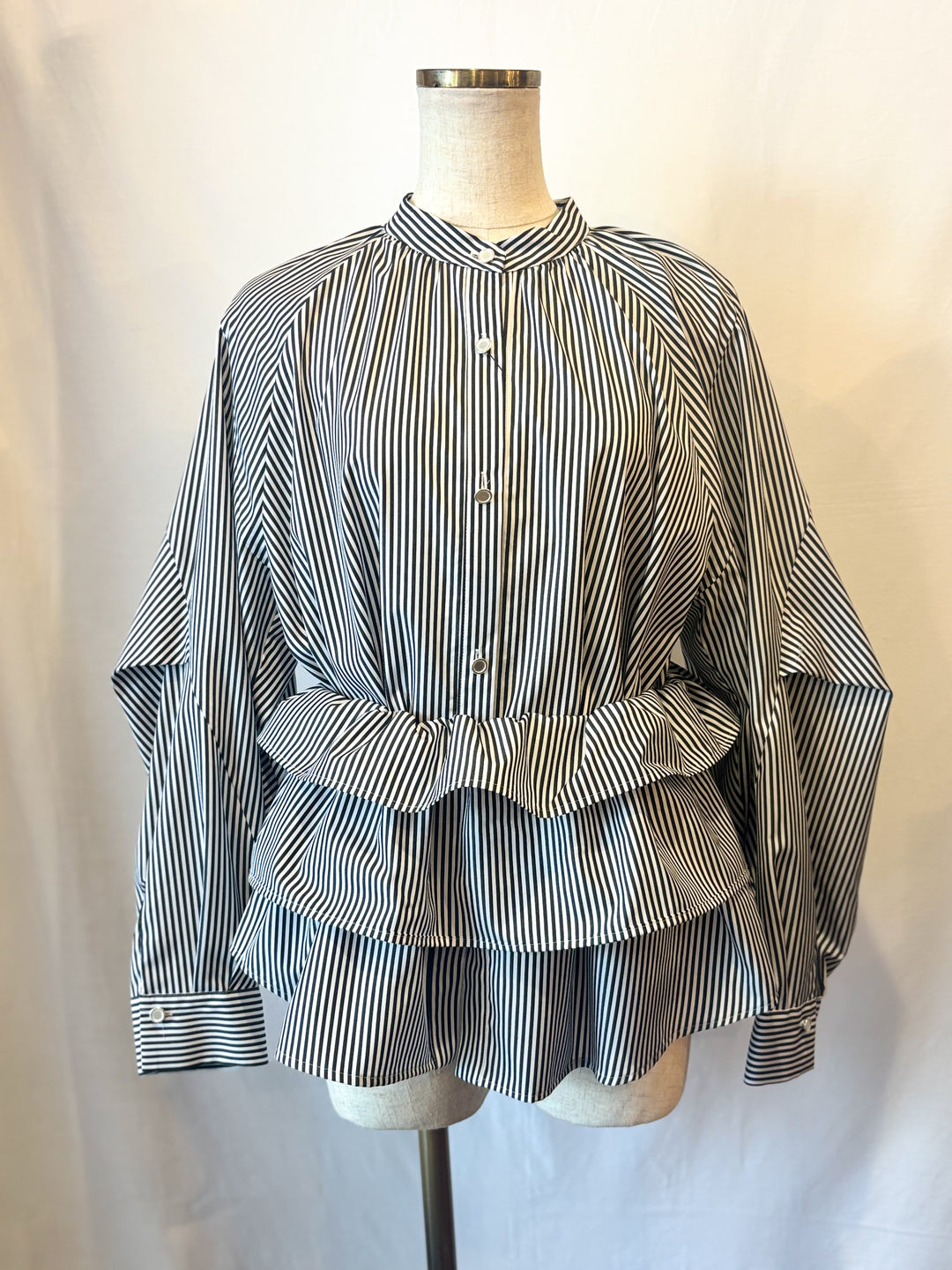 フリルカラーストライプシャツブラウス