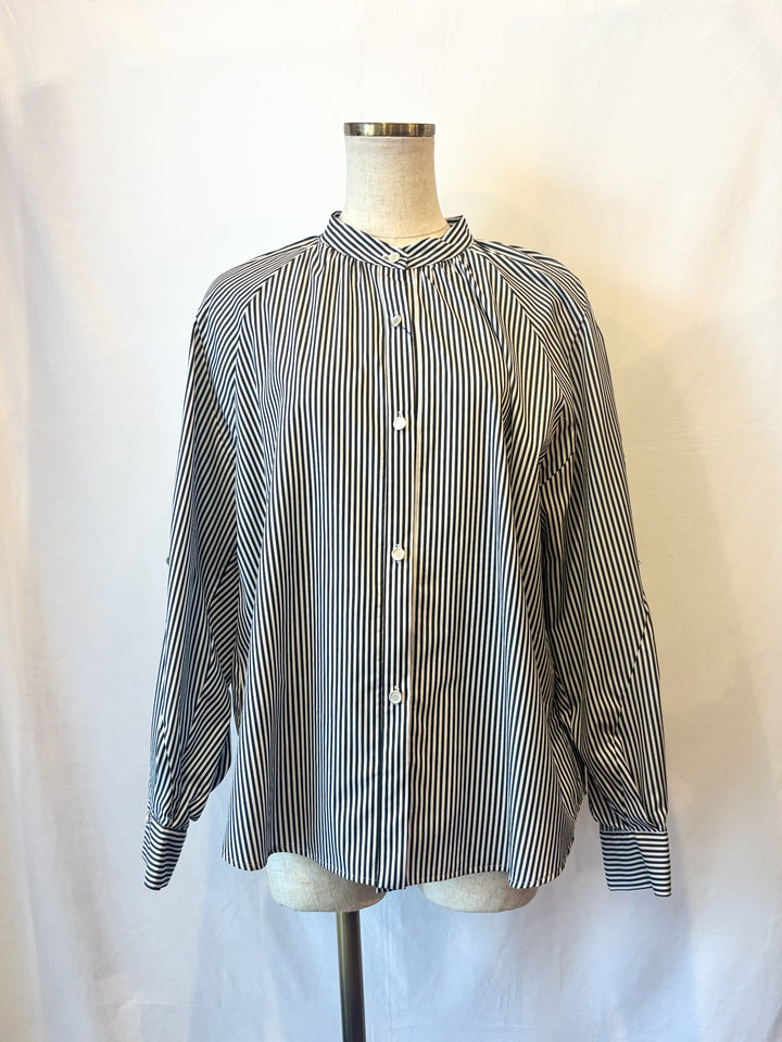 フリルカラーストライプシャツブラウス