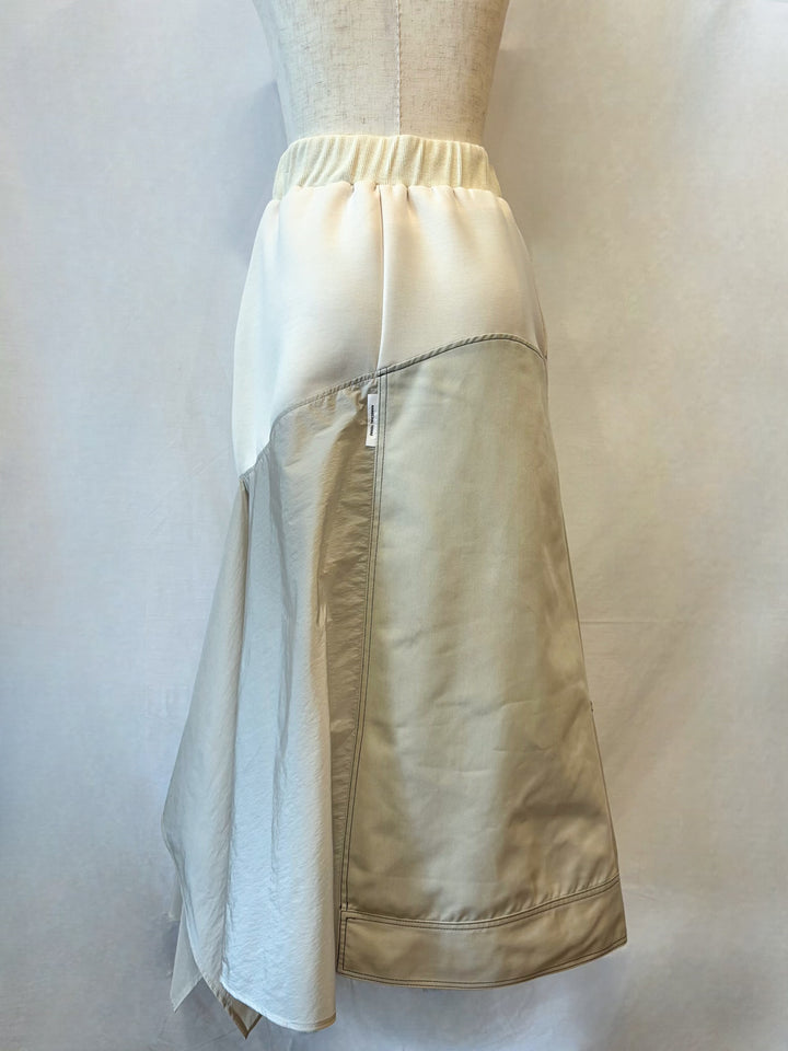 ドッキングデザインスカート