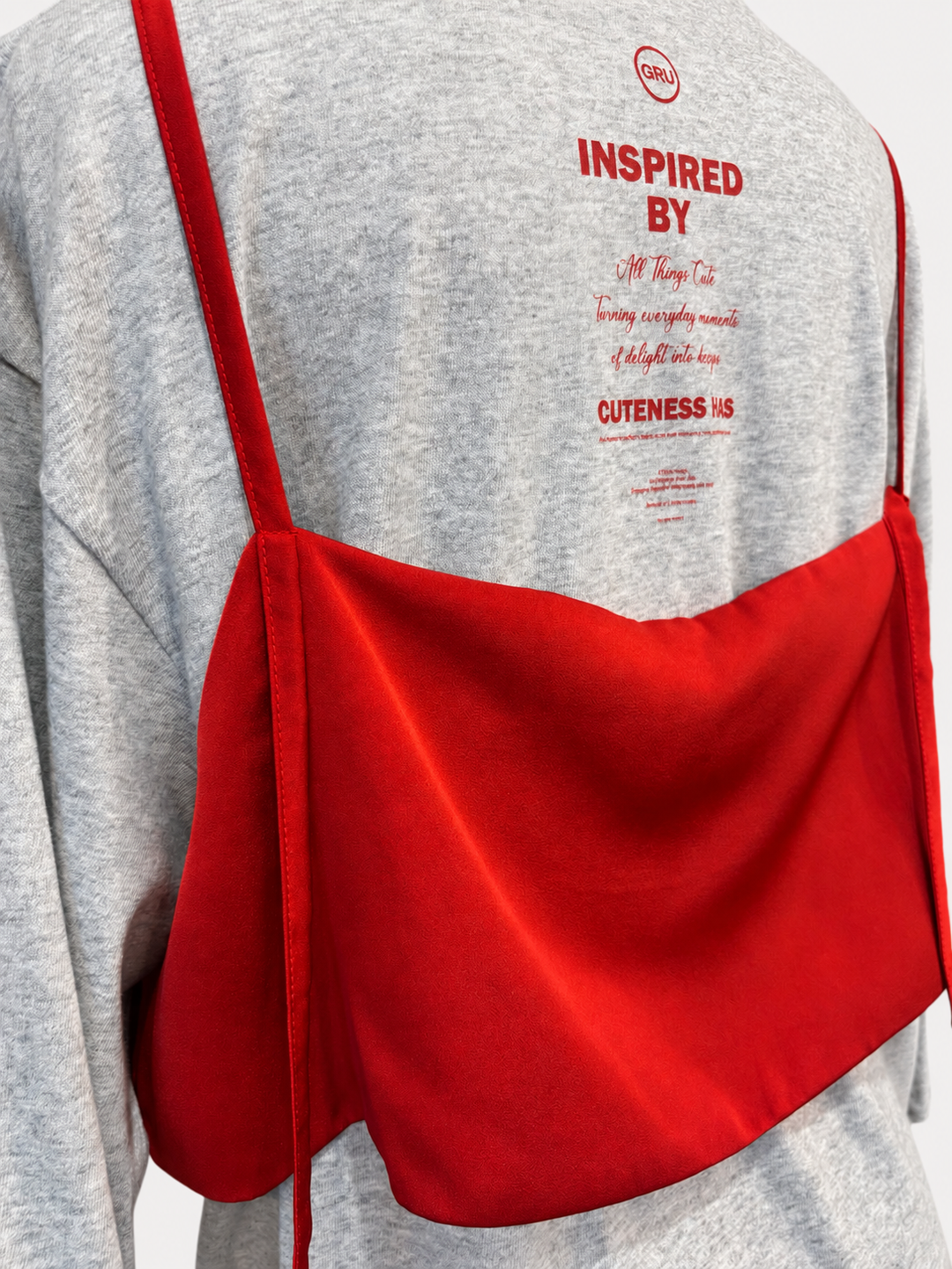 サテンキャミレイヤードロゴ8分袖Tシャツ