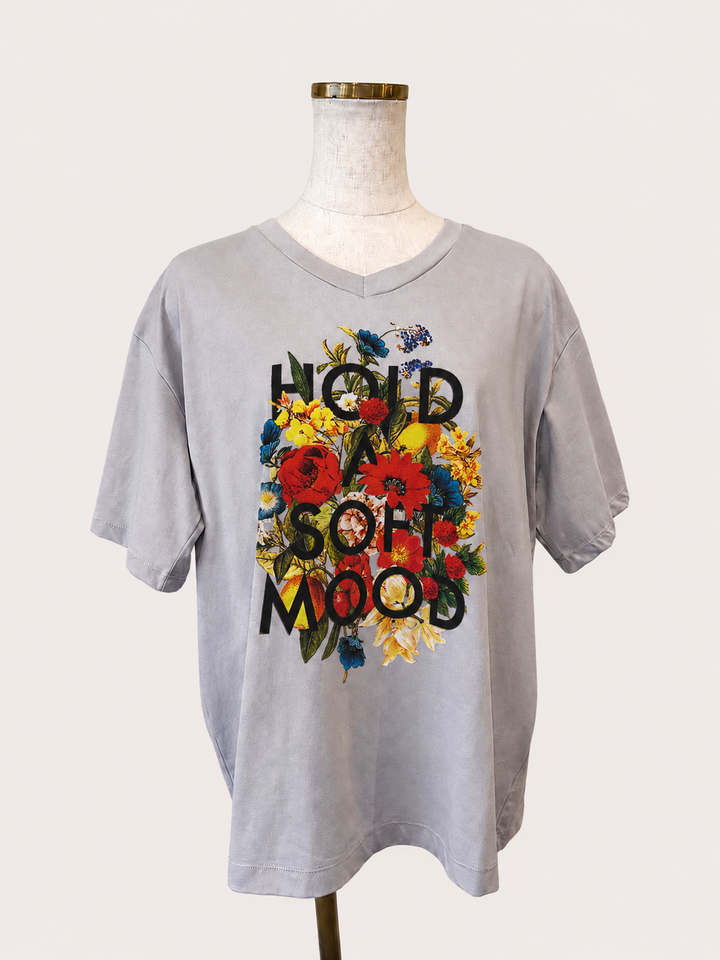 フラワープリントTシャツ