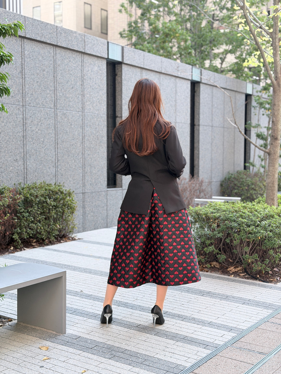 裏地カラーが映えるジャケット