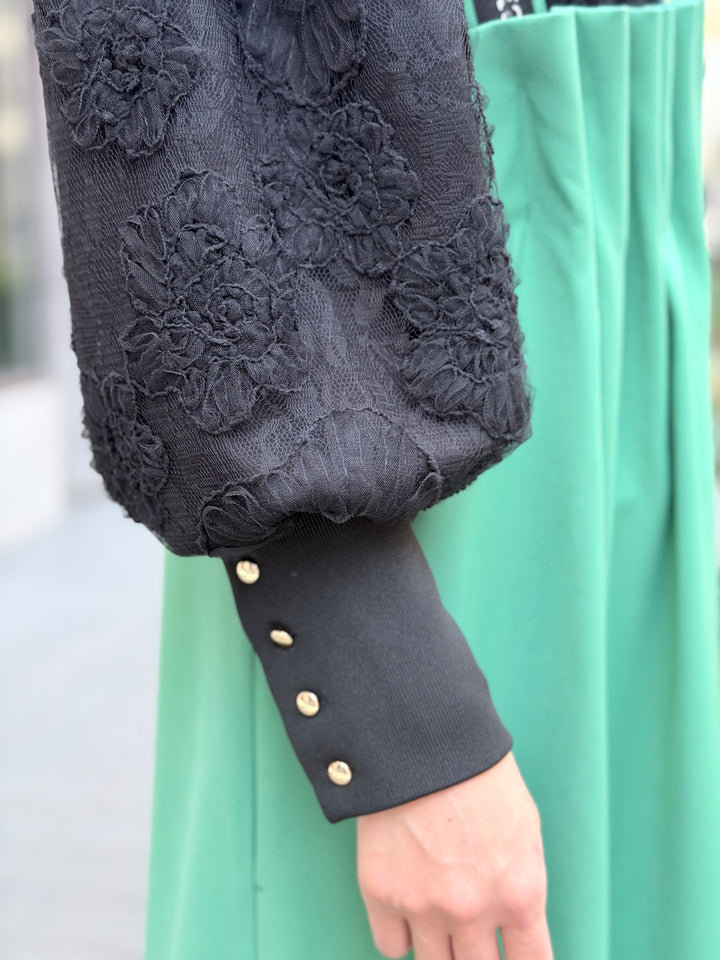 フラワージャガードチュールトップス