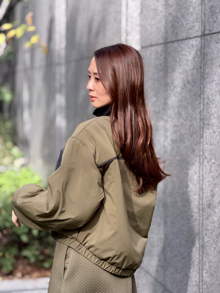 ショートブルゾン