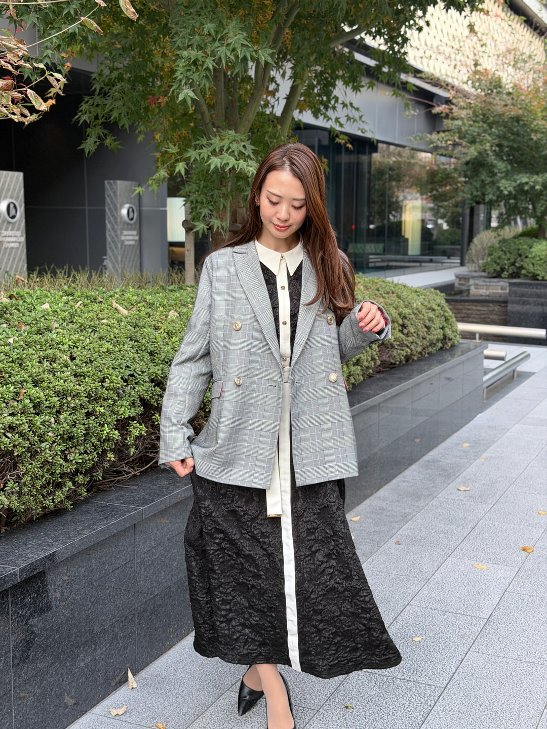 裏地カラーが映えるジャケット