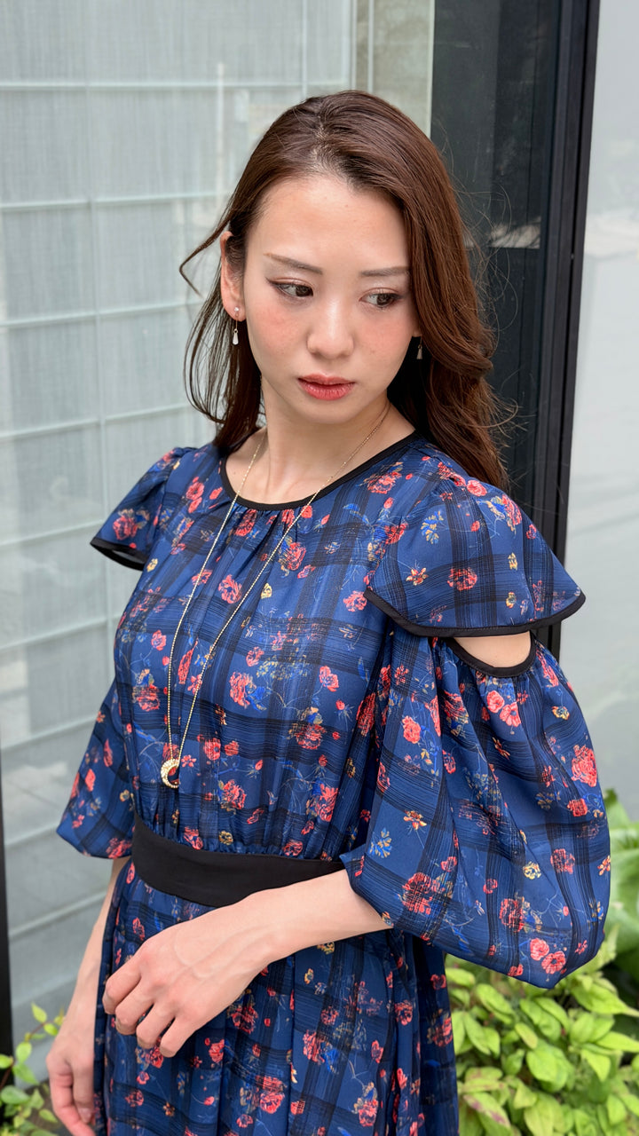 ロングフラワーワンピース