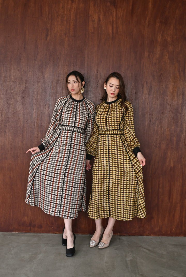チェックワンピース