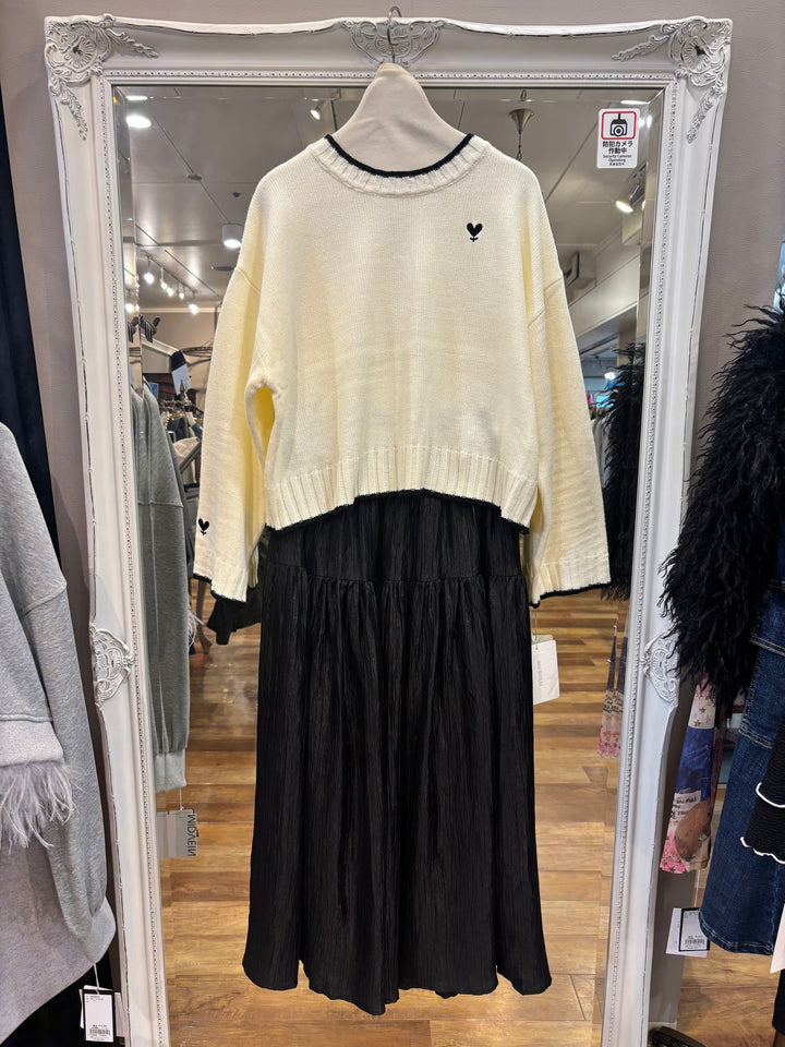 ハート刺繍ニット