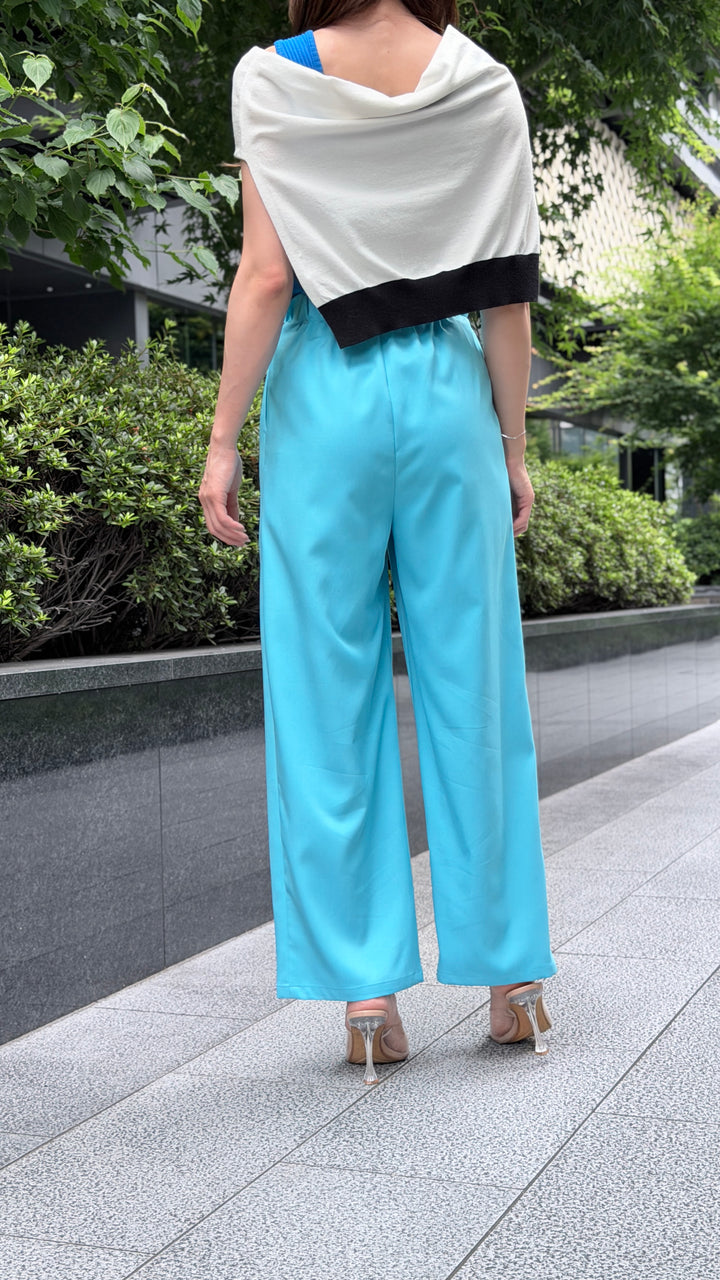タックストレートワイドパンツ