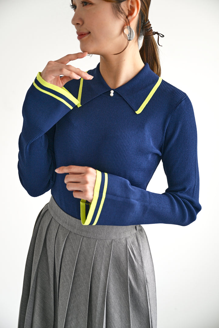 ライン配色が映えるリブニット