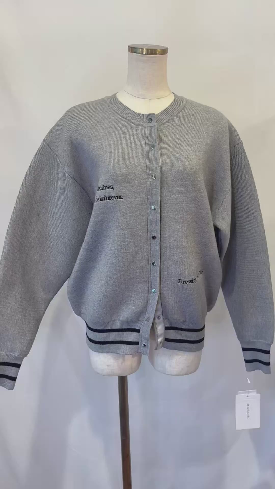 ニットロゴブルゾン