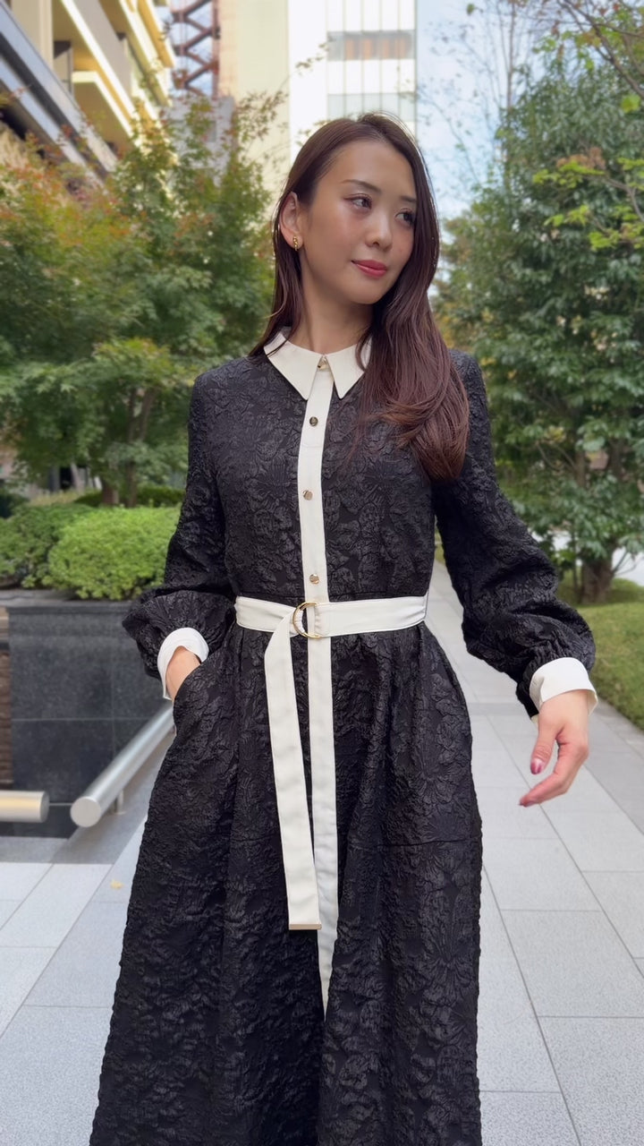 裏地カラーが映えるジャケット