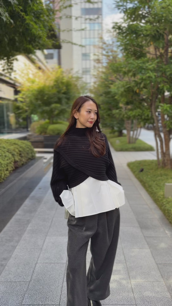 リブハイネックショート丈ニット